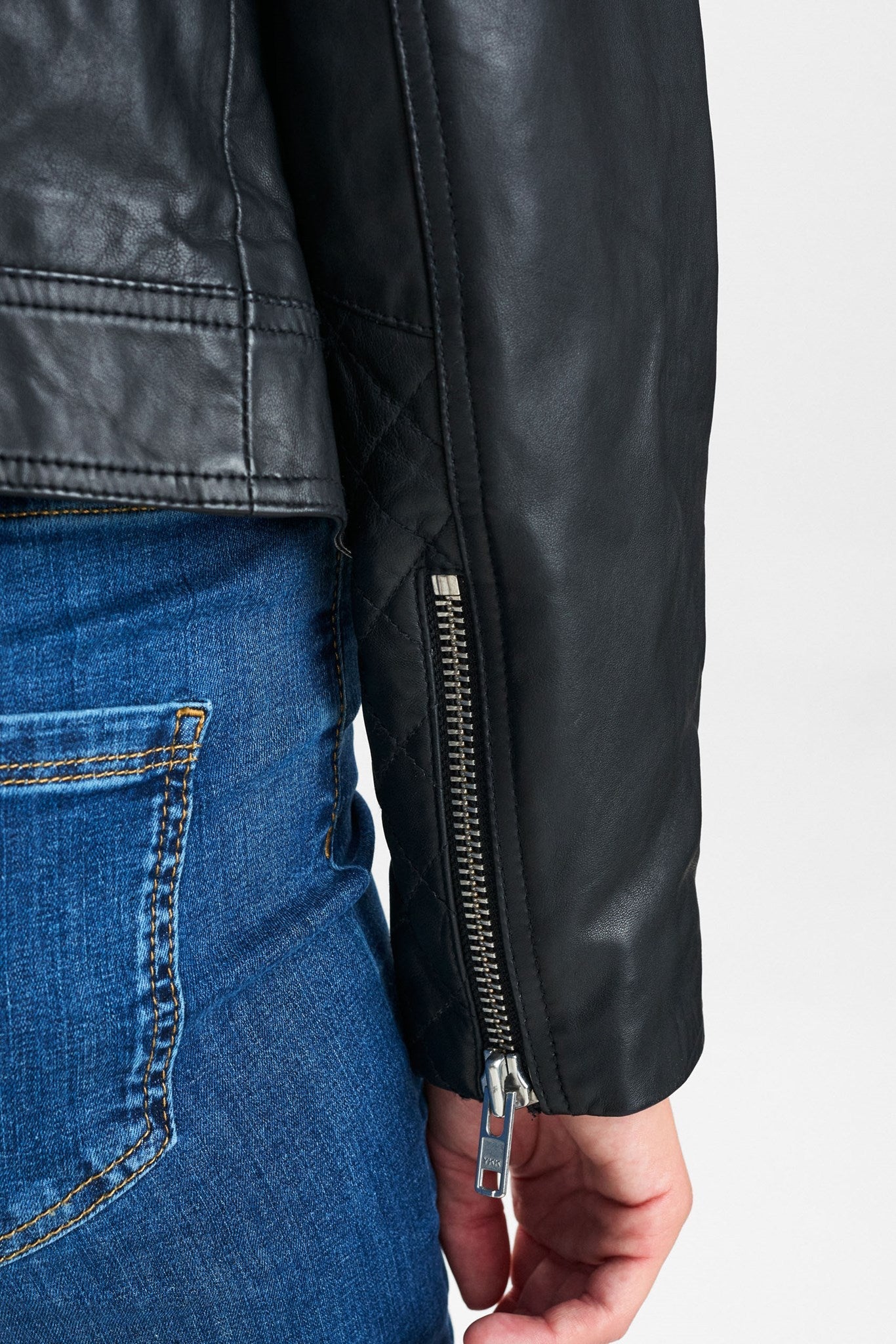 NUZANDRAS LEATHER JACKET-NOOS - Caviar