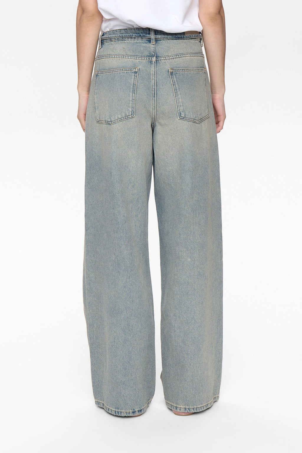 NUBROOKLYN - HR WIDE TINTED JEANS - Light Tinted Blue Denim