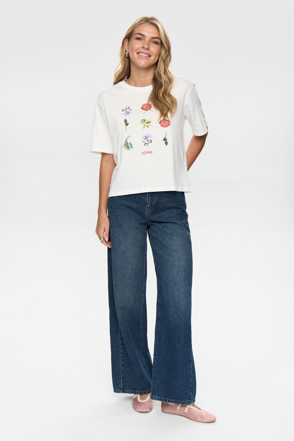 NUBELISA BOXY TEE - Cloud Dancer