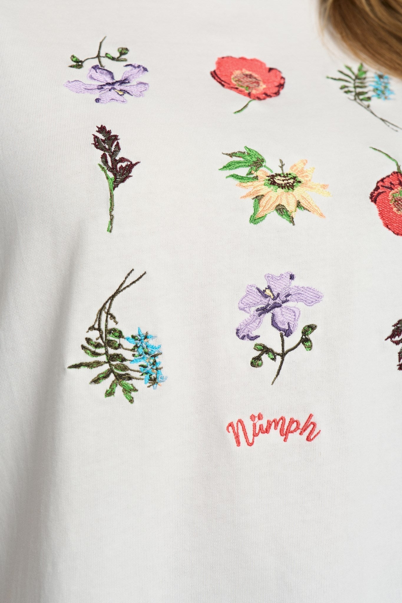NUBELISA BOXY TEE - Cloud Dancer