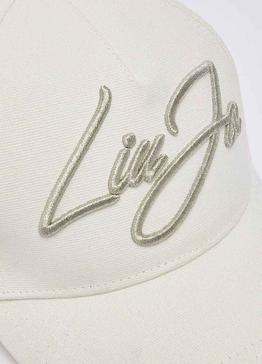 Baseball cap with logo
