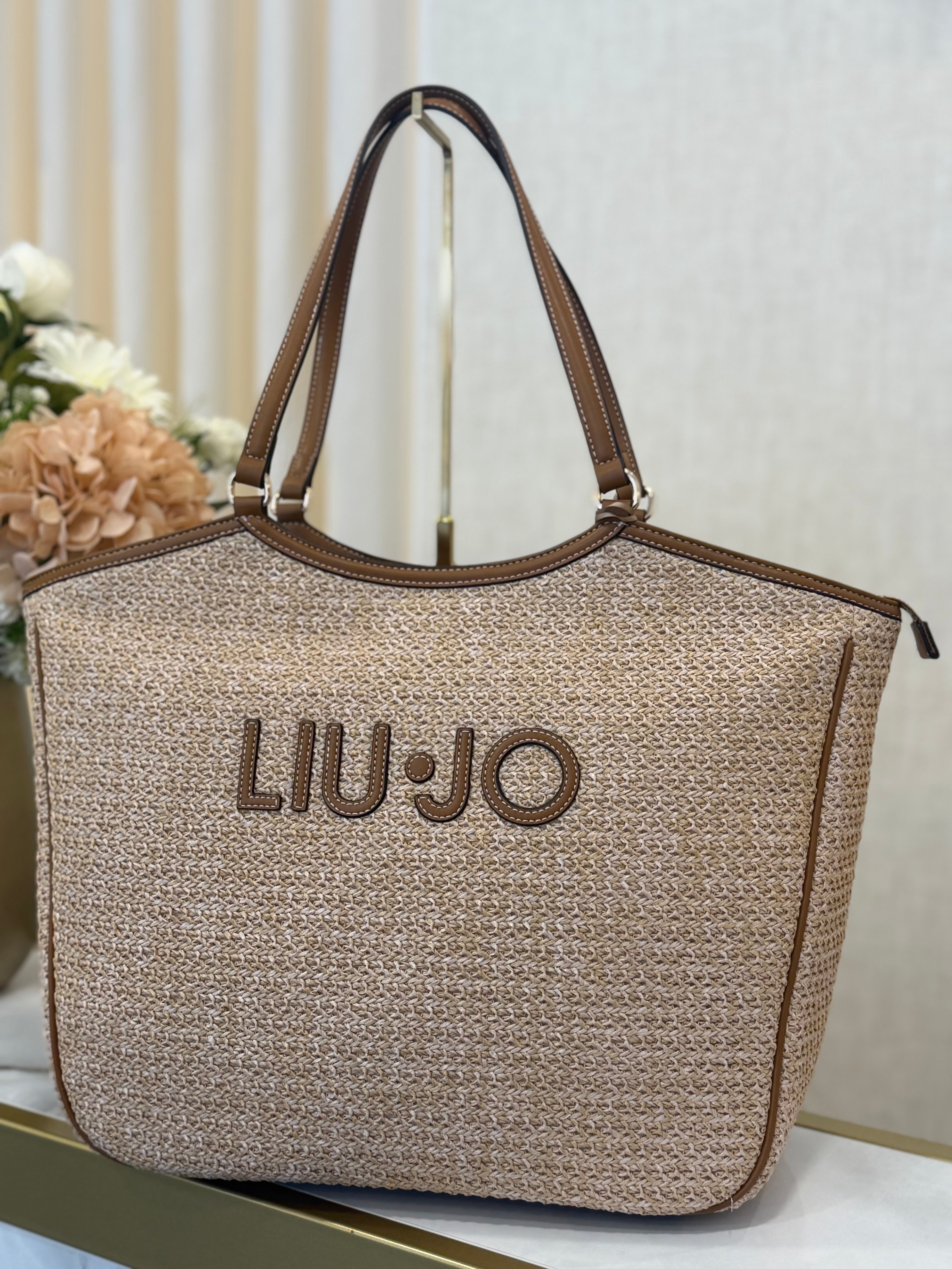 Large lace tote bag