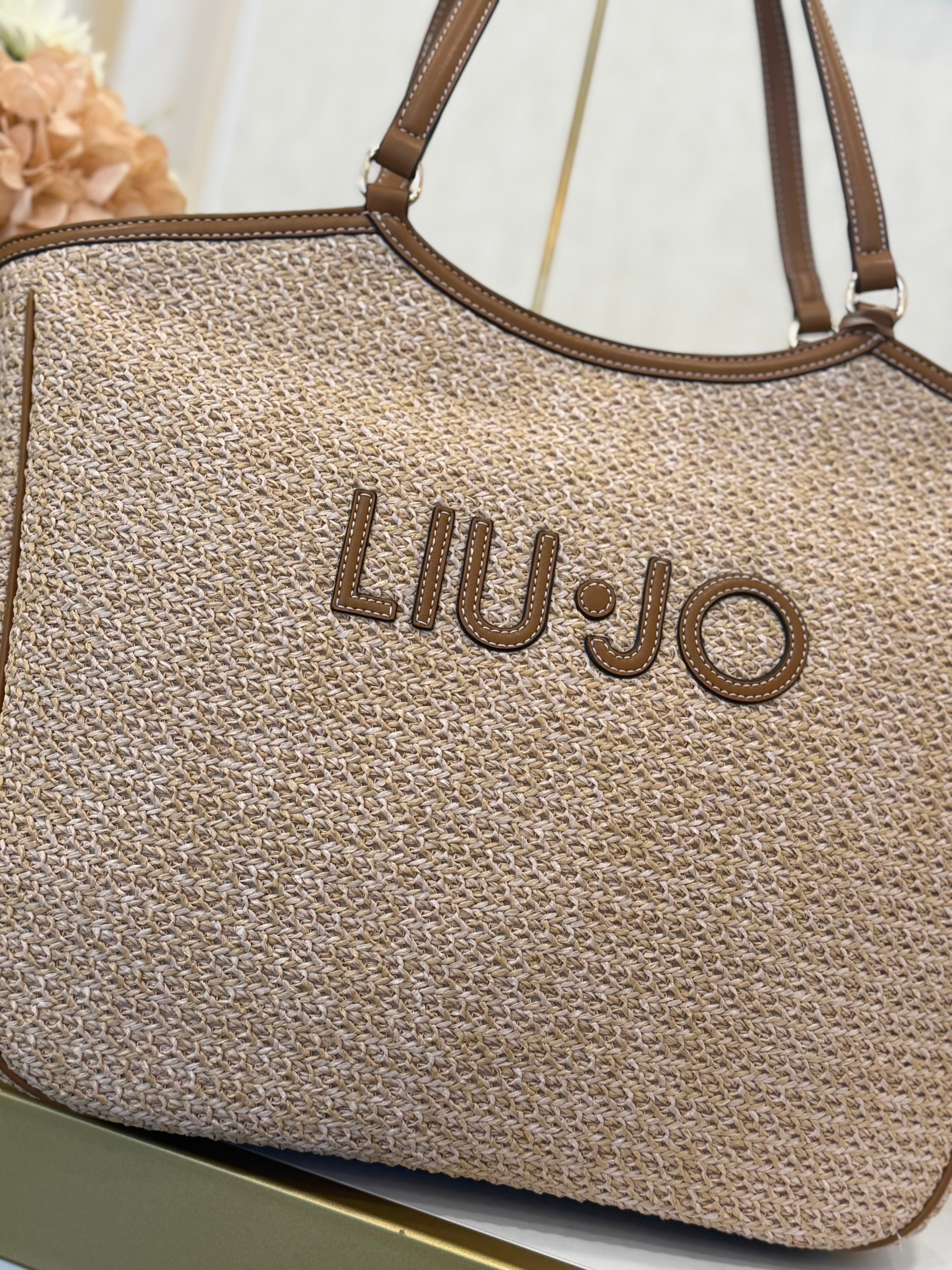 Large lace tote bag