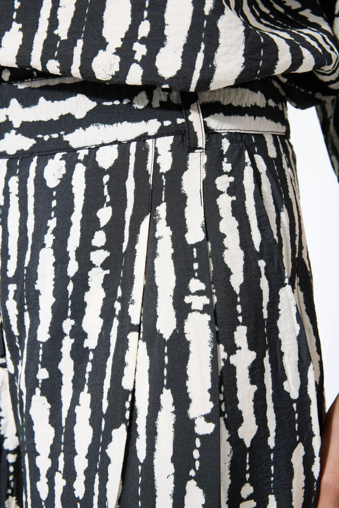 Printed trousers