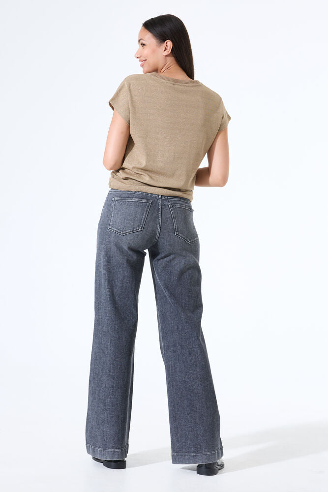 Brown T-shirt