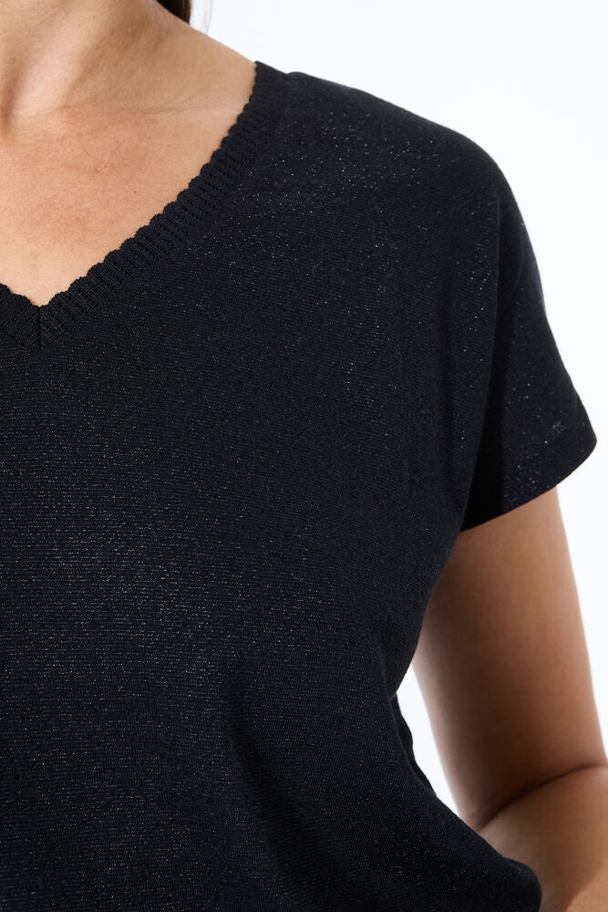 Black T-shirt